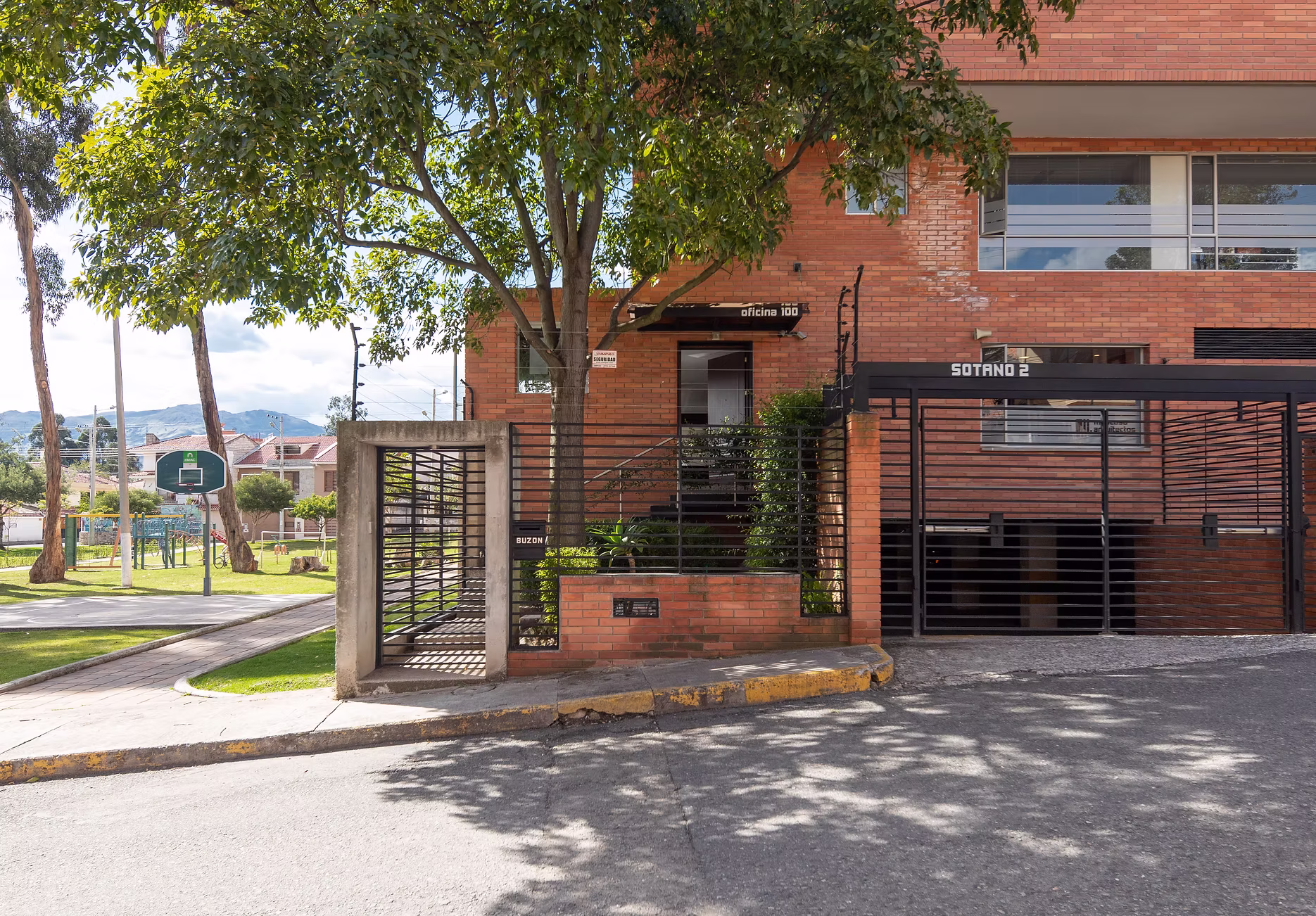 Oficinas Moscoso Arq